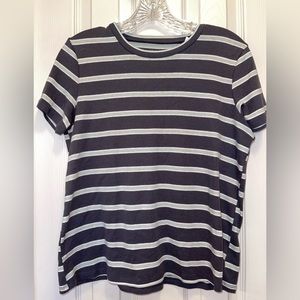 NWT AE Short Sleeve Stripped Tee